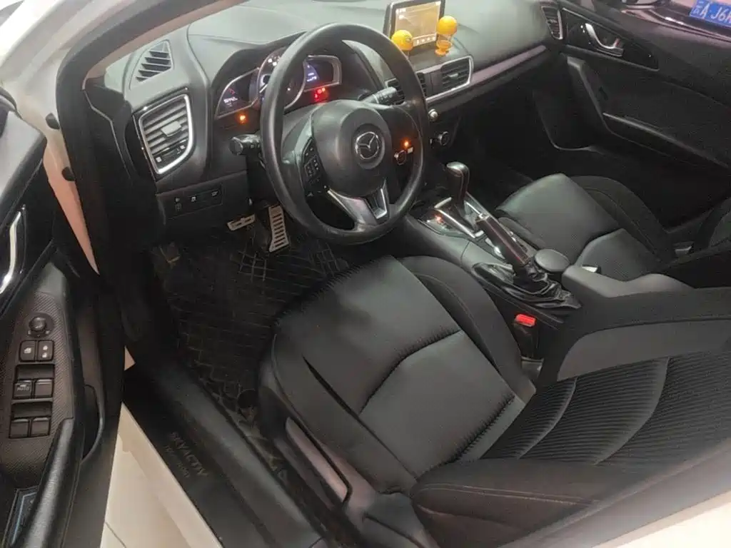 Mazda 3 Axela — миниатюра 15