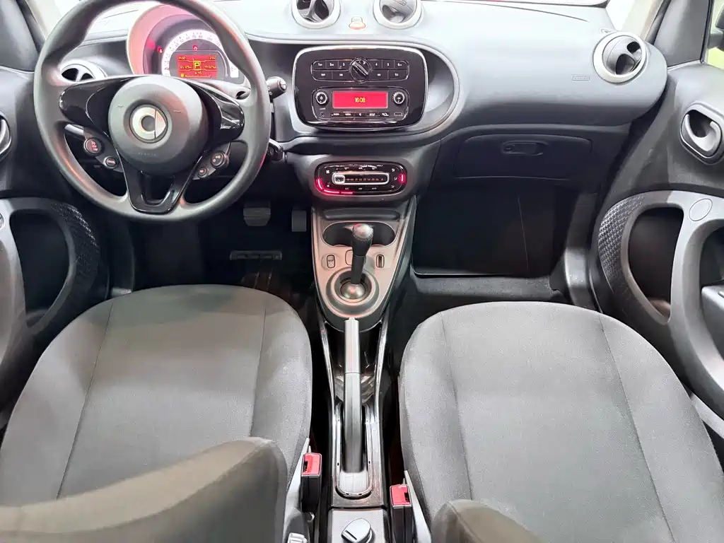 smart Smart Fortwo — миниатюра 11