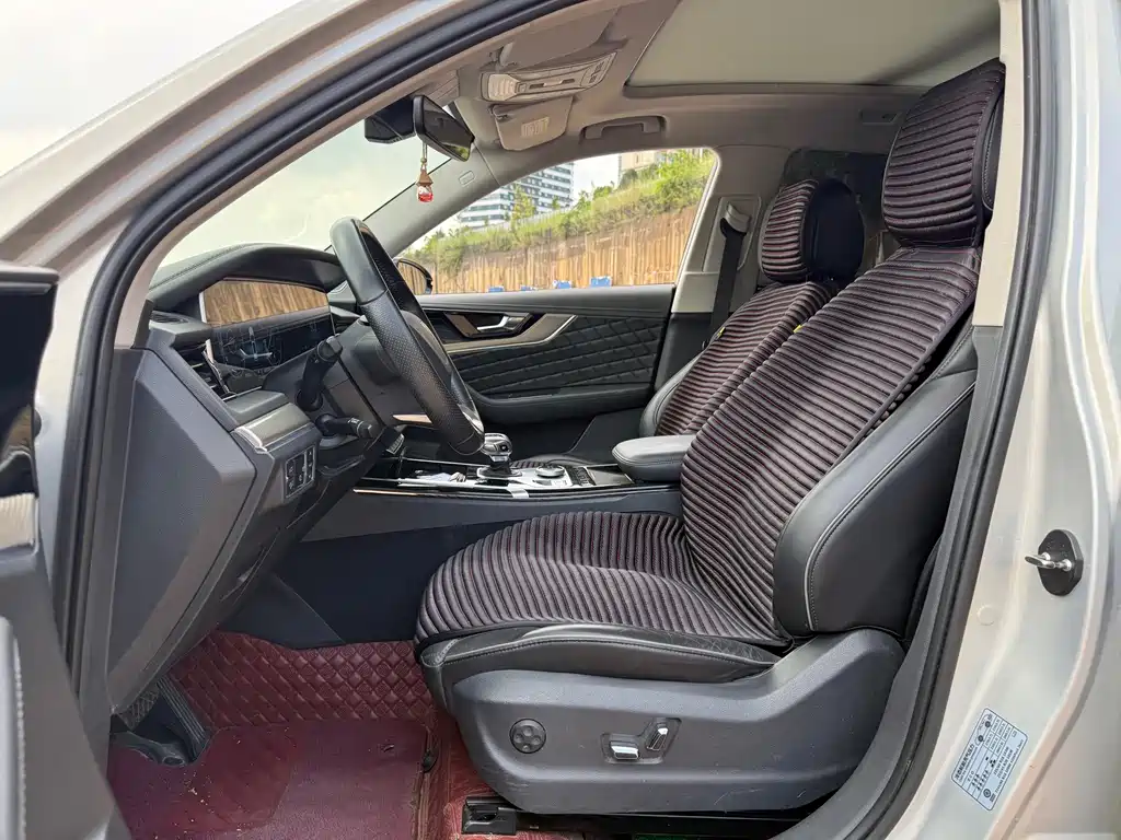 Hongqi Hongqi HS5 — миниатюра 4