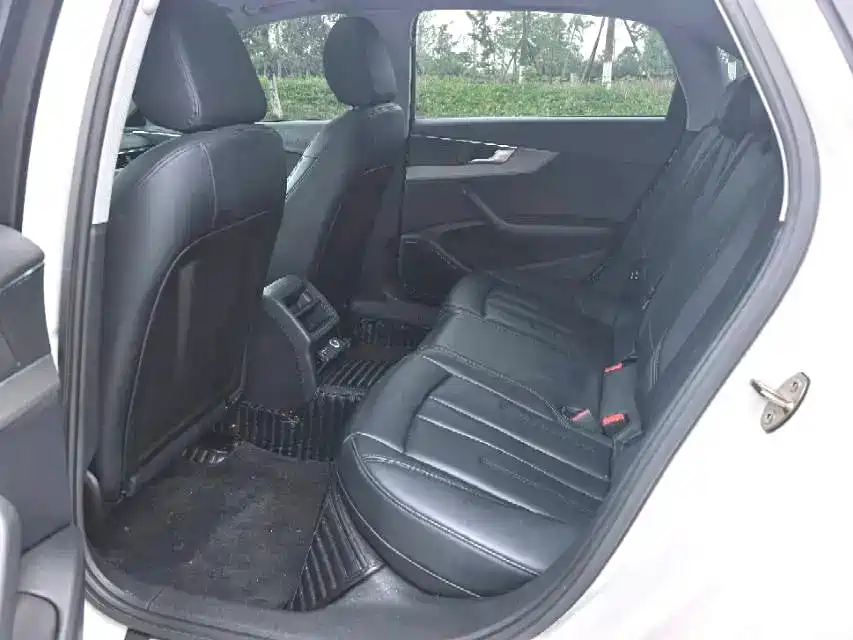 Audi A4L — миниатюра 7