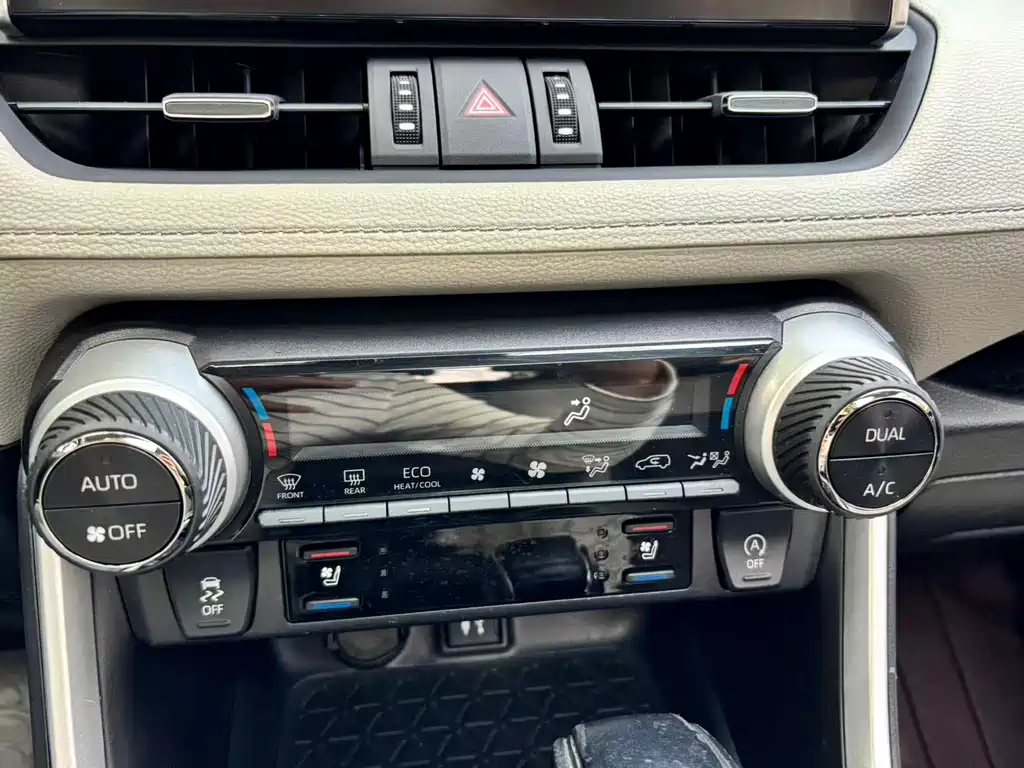 Toyota Wildlander — миниатюра 32