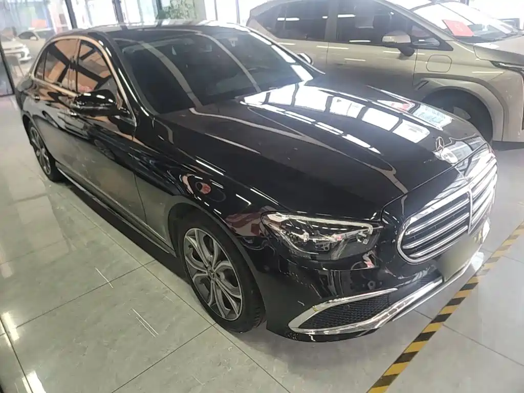 Mercedes-Benz E-Class — миниатюра 4