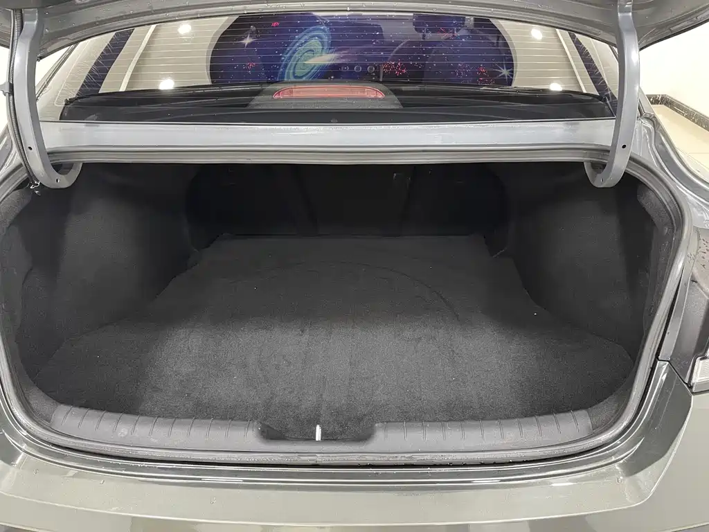 Hyundai Elantra — миниатюра 15