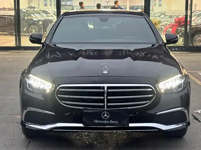 MERCEDES-BENZ E CLASS 2021