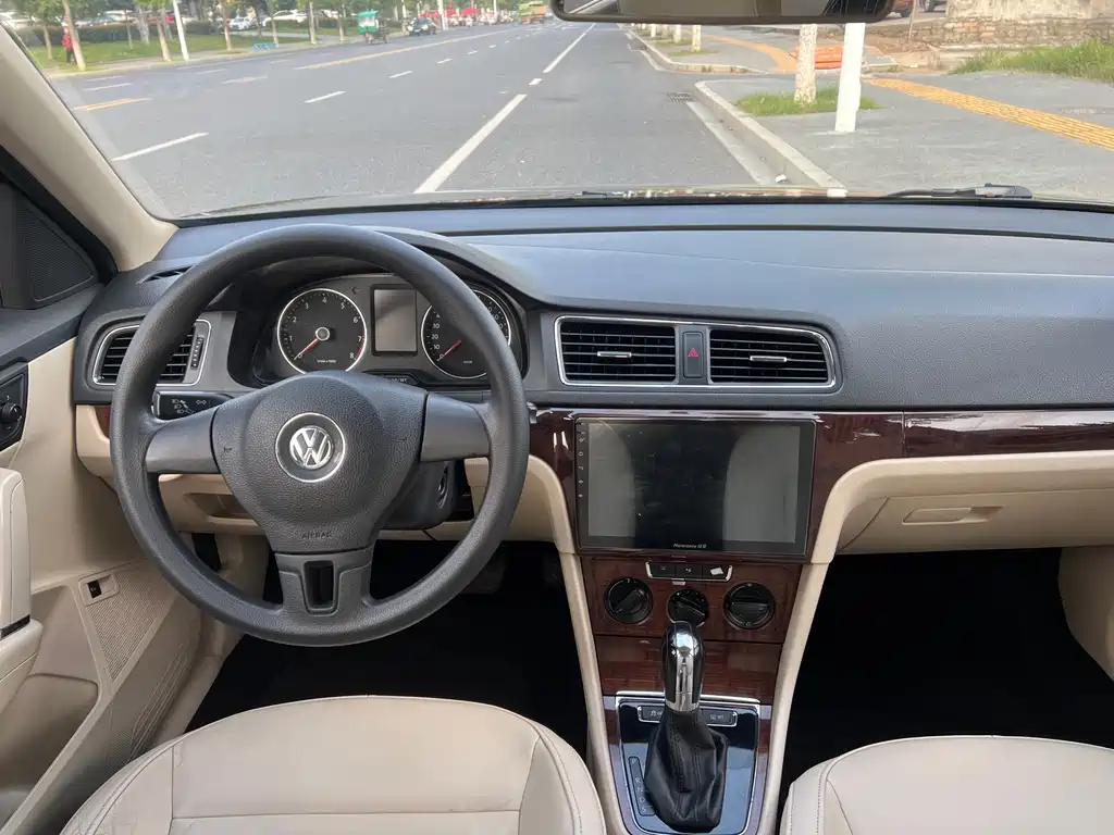 Volkswagen Lavida — миниатюра 11