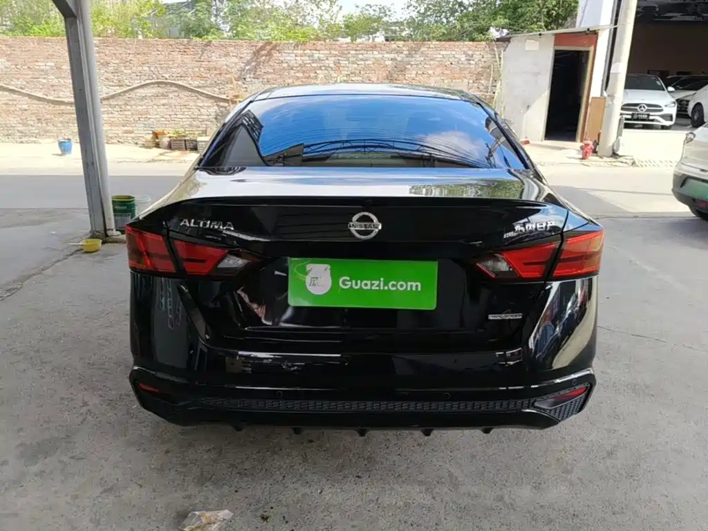 Nissan Teana — миниатюра 6