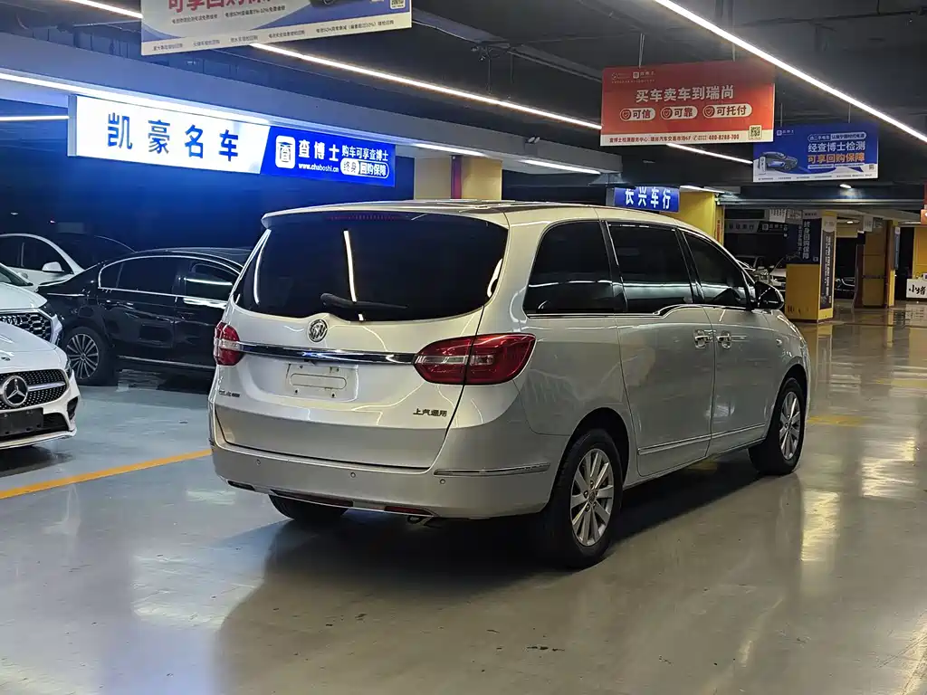 Buick GL8 2017 25S Luxury V
