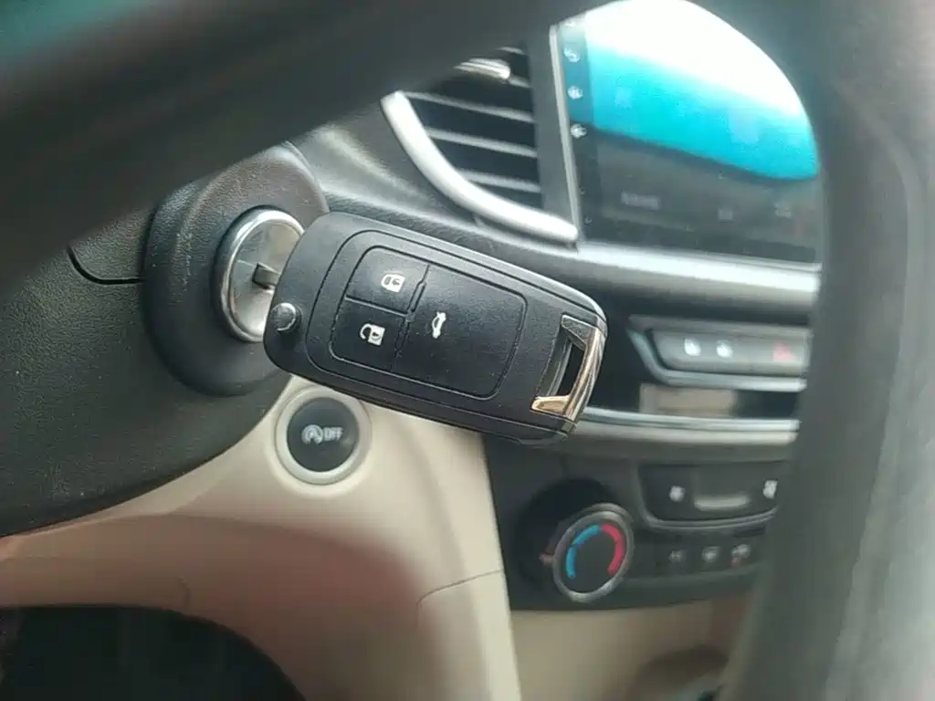 Buick Excelle — миниатюра 9