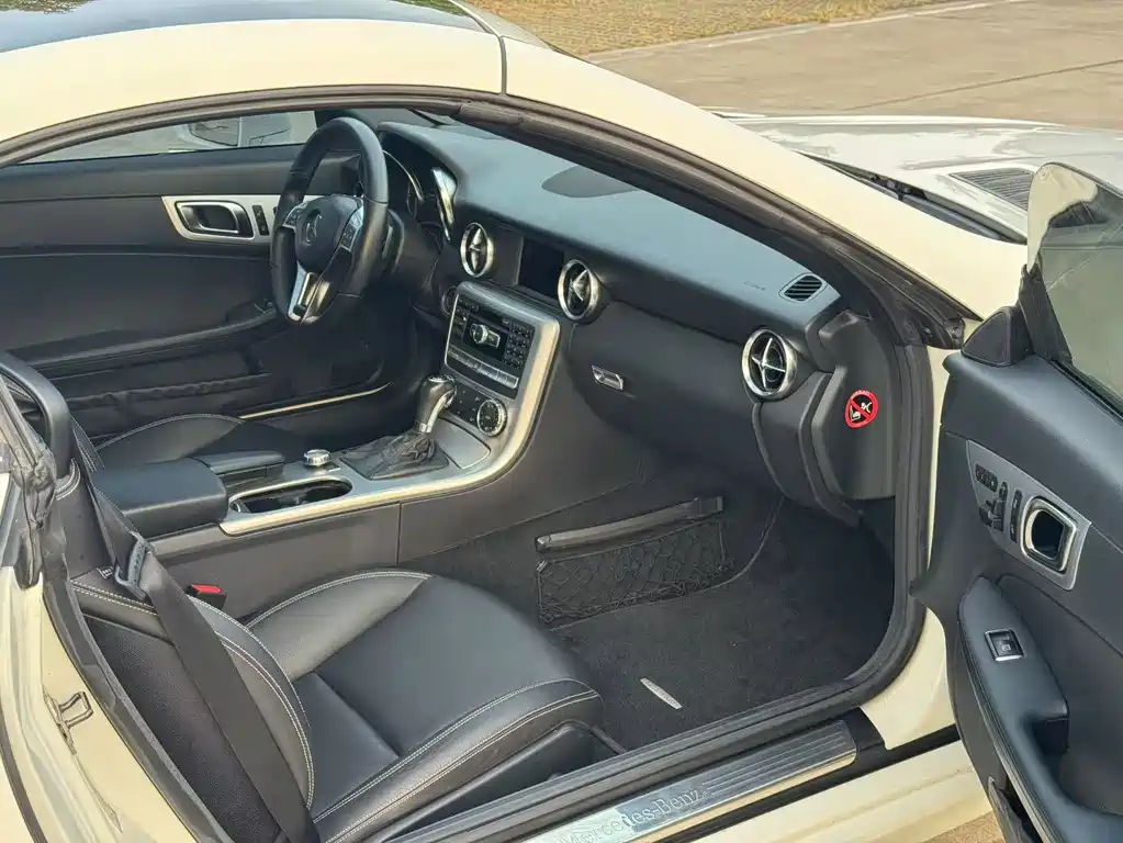 Mercedes-Benz SLK-Class — миниатюра 12