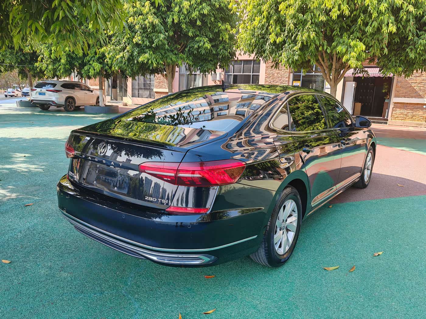 Volkswagen Passat 1.4 л 2021 г. Чёрный, пробег 43000 км