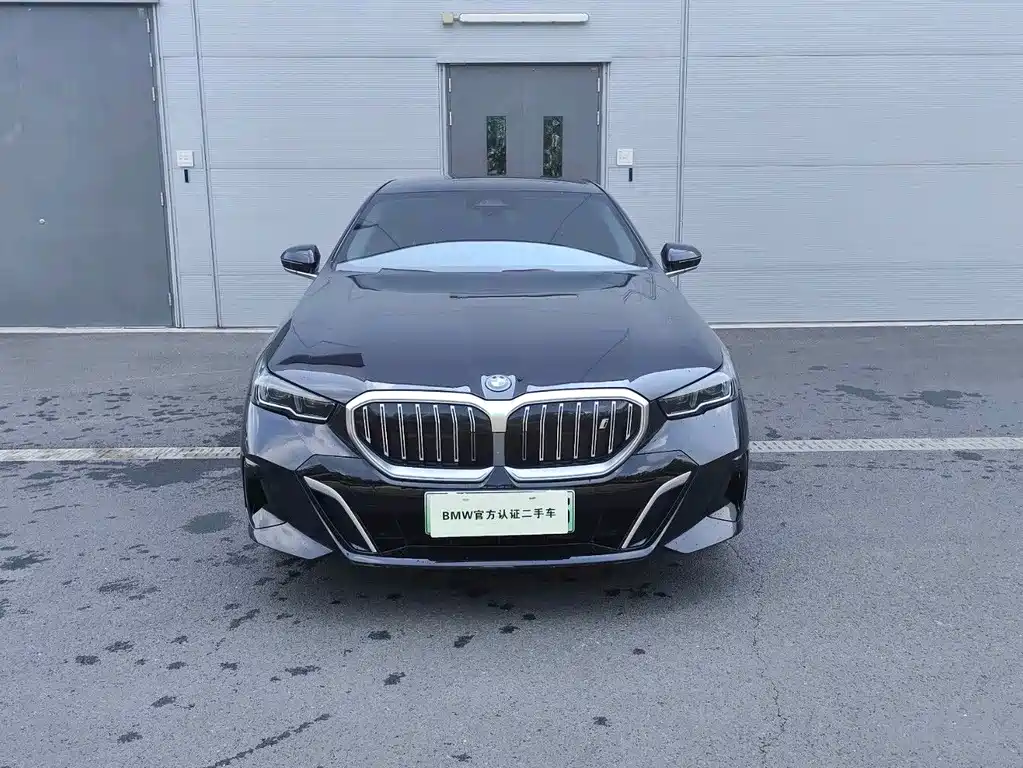 BMW i5 — миниатюра 3