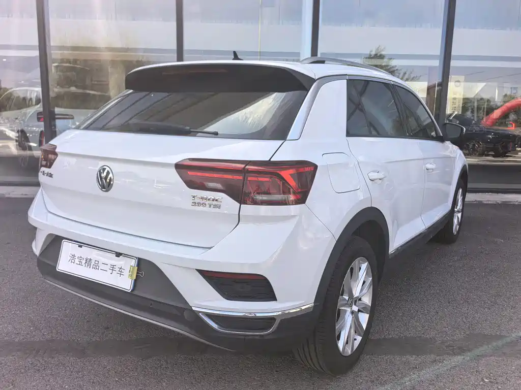 Volkswagen T-Roc — миниатюра 4