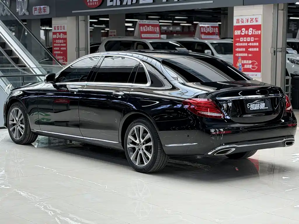 MERCEDES-BENZ E CLASS