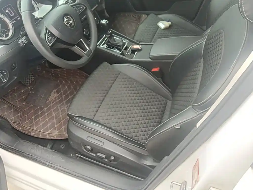 Skoda Superb — миниатюра 15