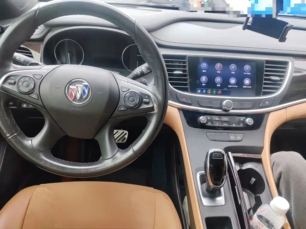 Buick LaCrosse — миниатюра 5