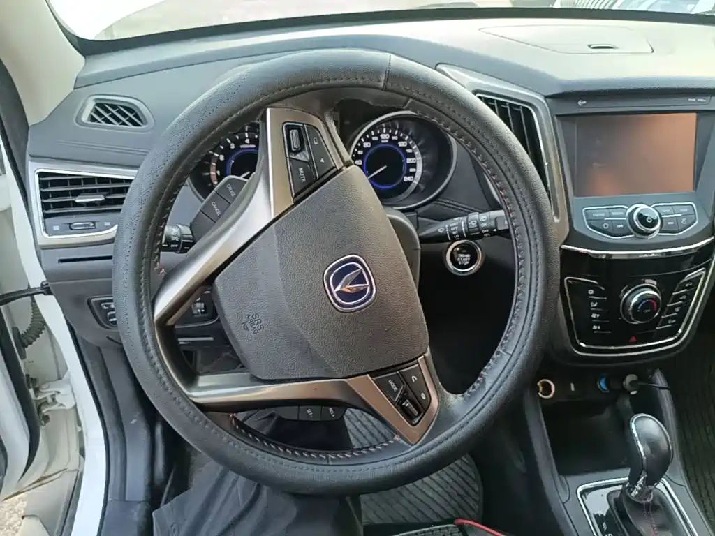 Changan CS35 — миниатюра 11