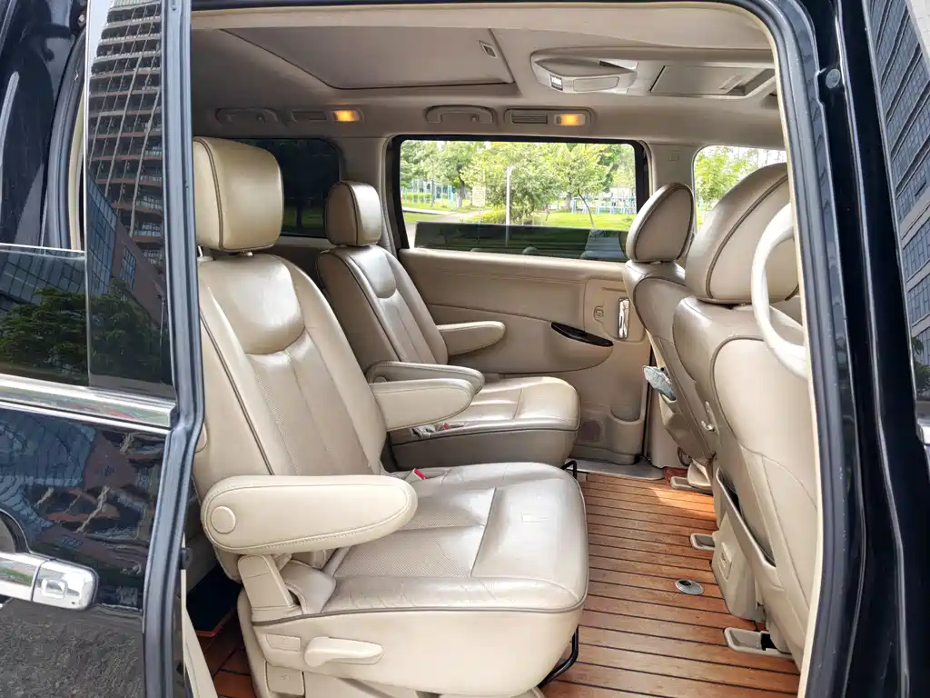 Nissan Quest — миниатюра 9