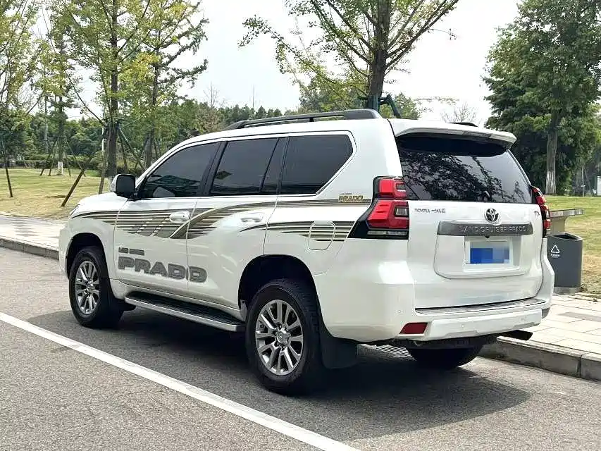 Toyota Prado — миниатюра 6