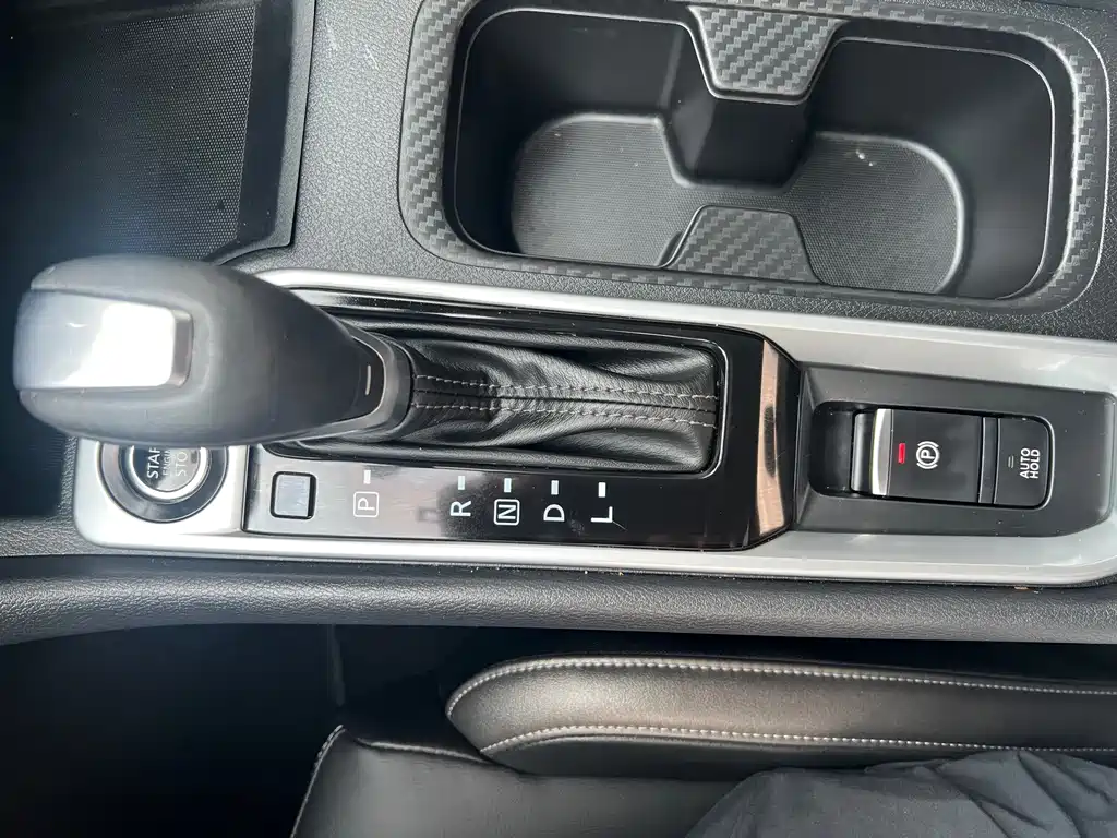Nissan Sylphy — миниатюра 17