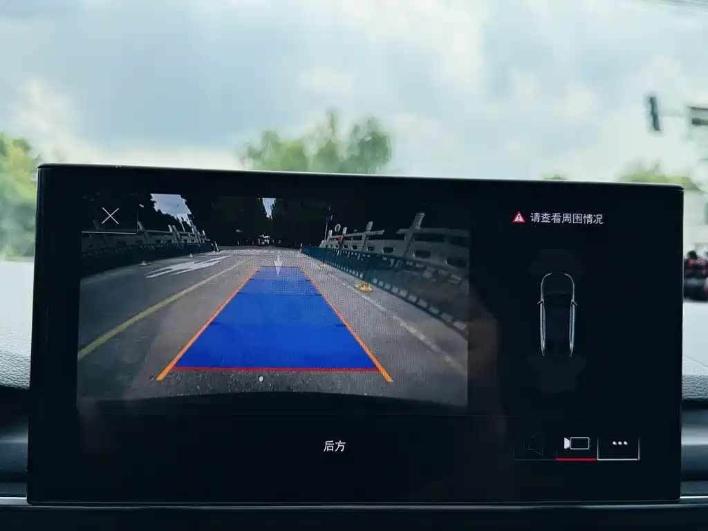 Audi A4L — миниатюра 13