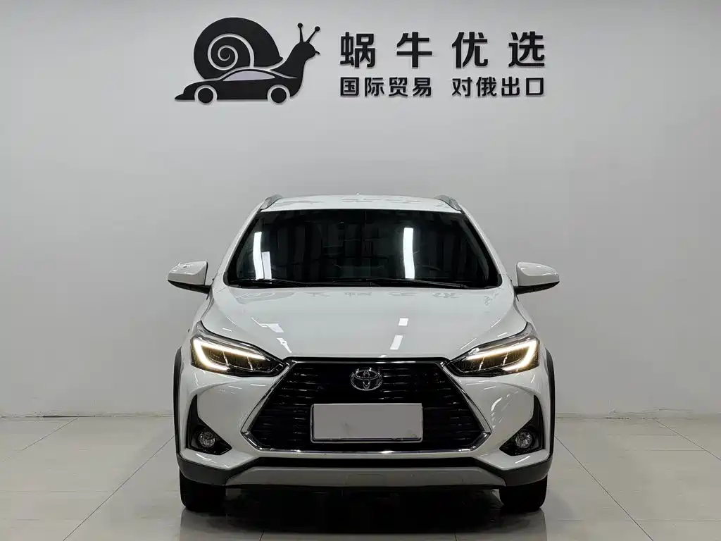 Toyota Yaris L — миниатюра 2