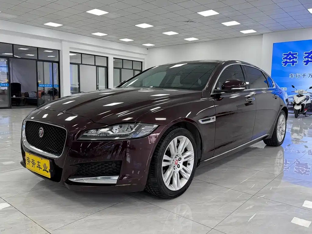 Jaguar XFL 2019