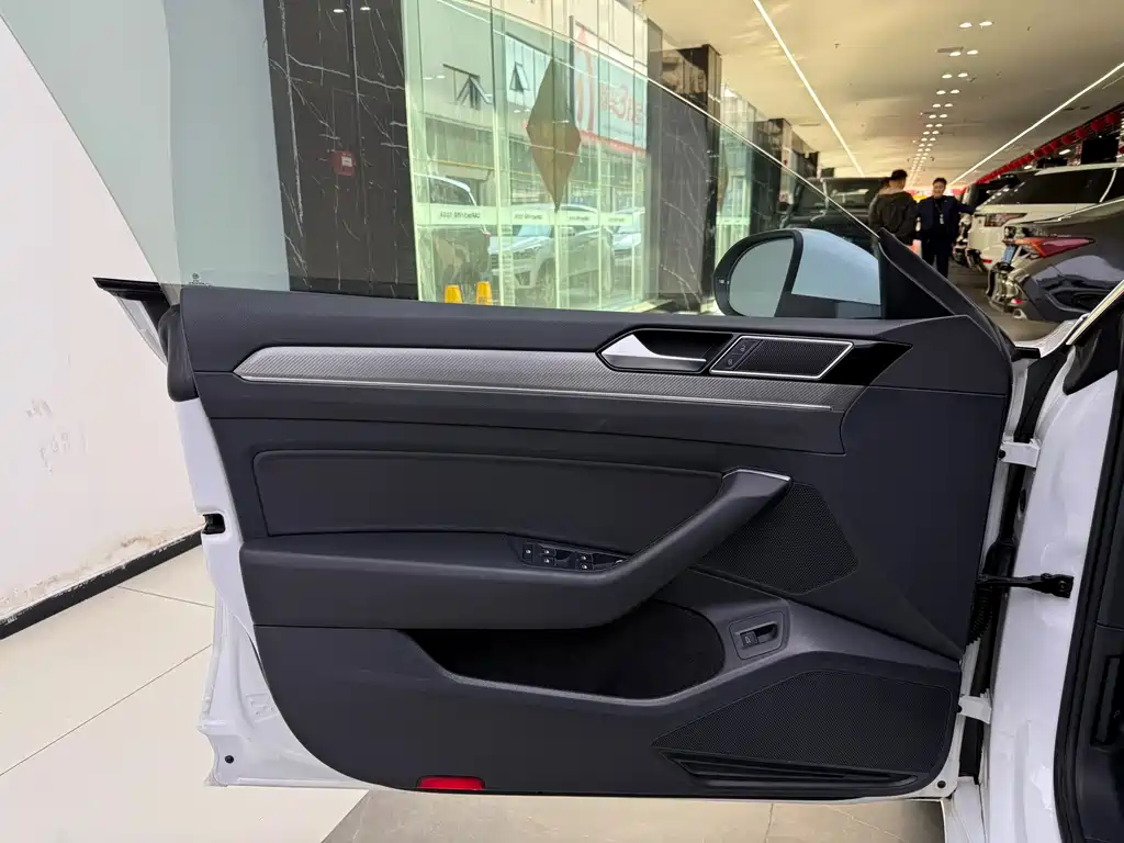 Volkswagen CC — миниатюра 14
