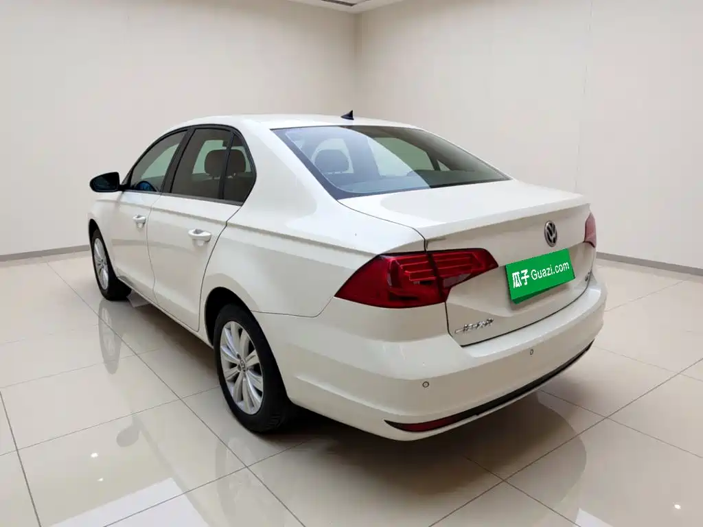 Volkswagen Bora — миниатюра 4