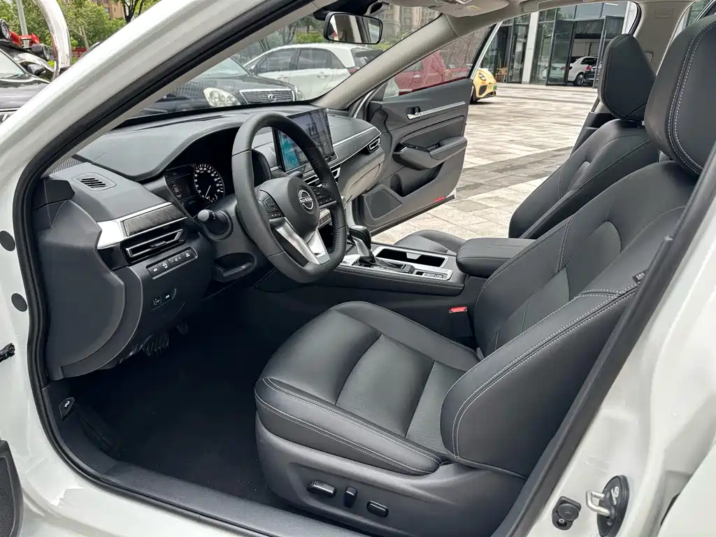 Nissan Teana — миниатюра 9