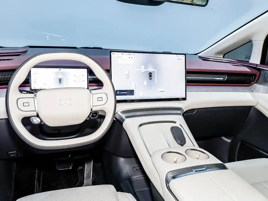 XPeng X9 — миниатюра 25