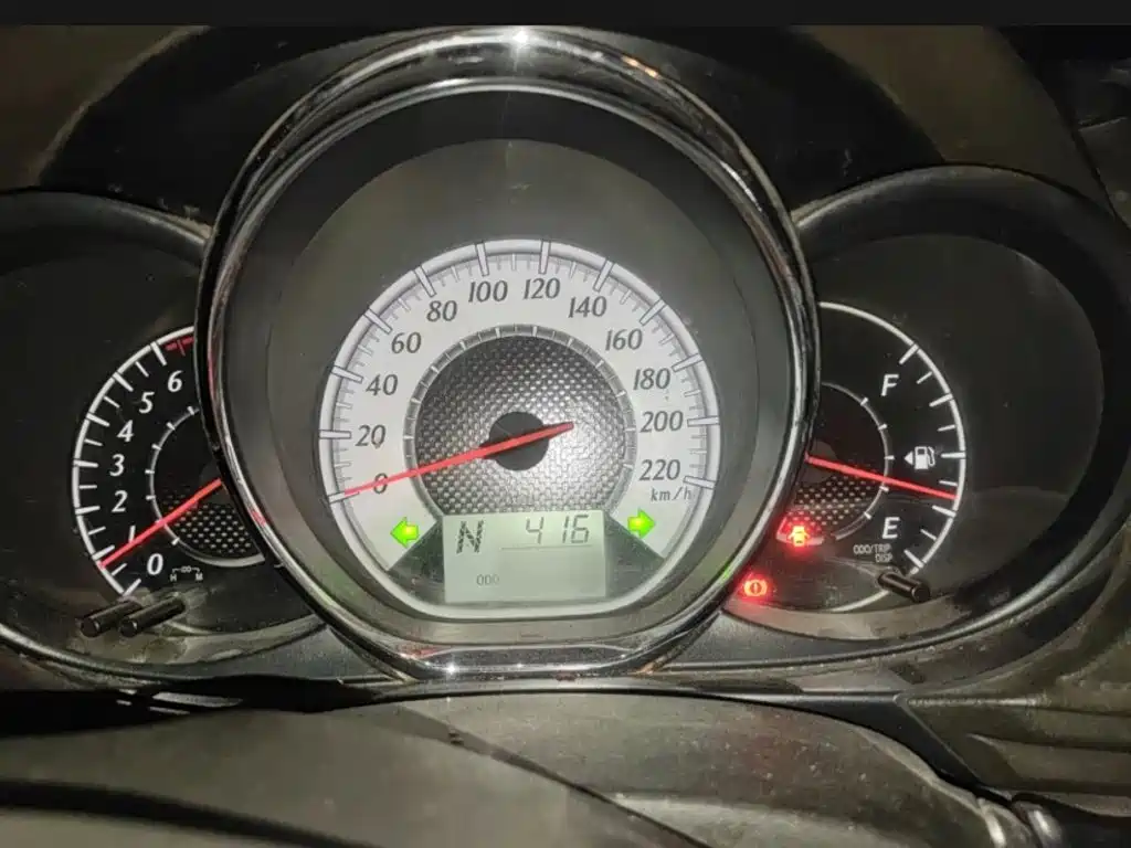 Toyota Yaris L — миниатюра 14