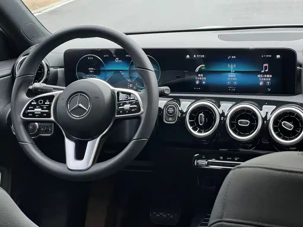 MERCEDES-BENZ A CLASS