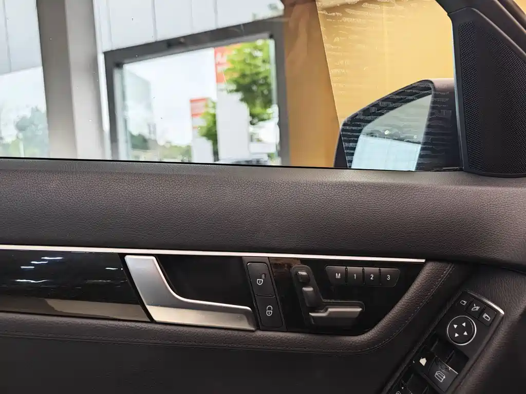 Mercedes-Benz C-Class — миниатюра 19