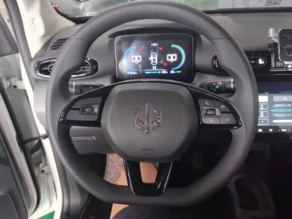 Leapmotor Leapmotor T03 — миниатюра 11