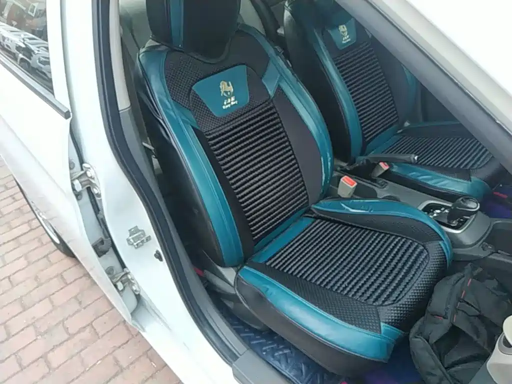 Chevrolet Sail — миниатюра 25