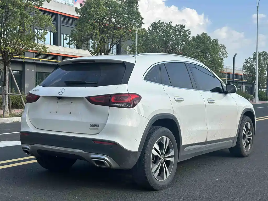 Mercedes-Benz GLA — миниатюра 7