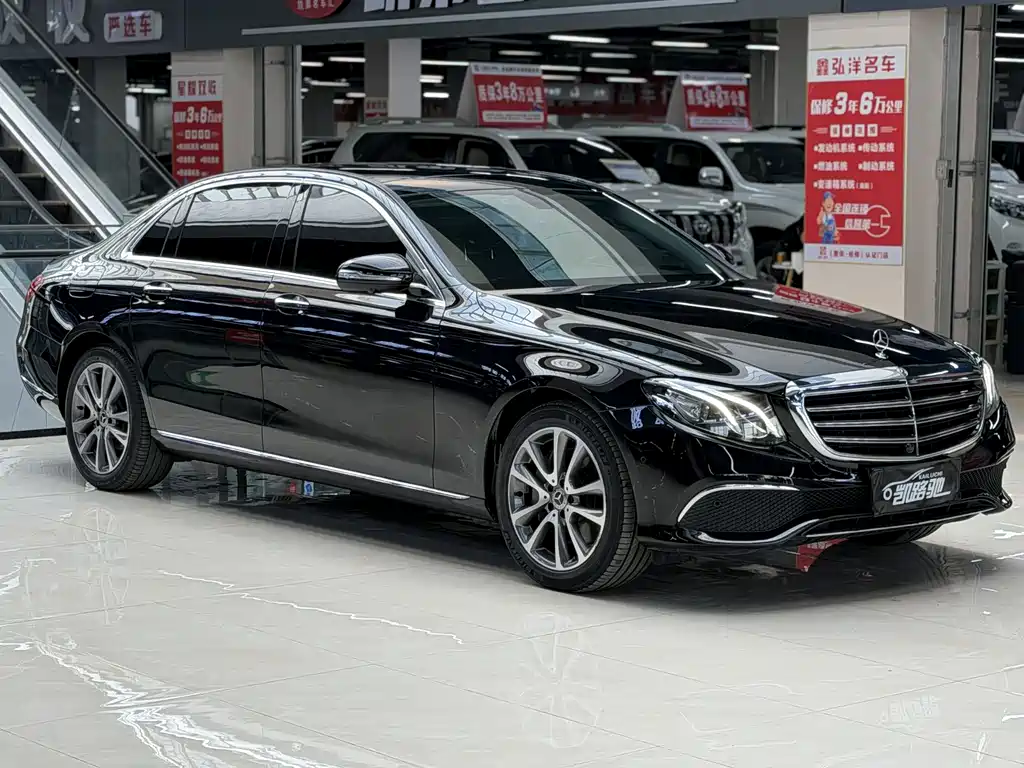 MERCEDES-BENZ E CLASS
