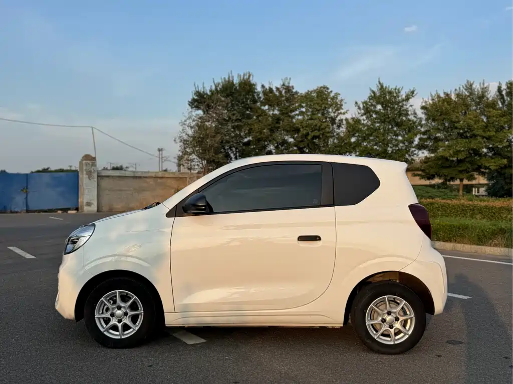 Roewe Clever — миниатюра 4