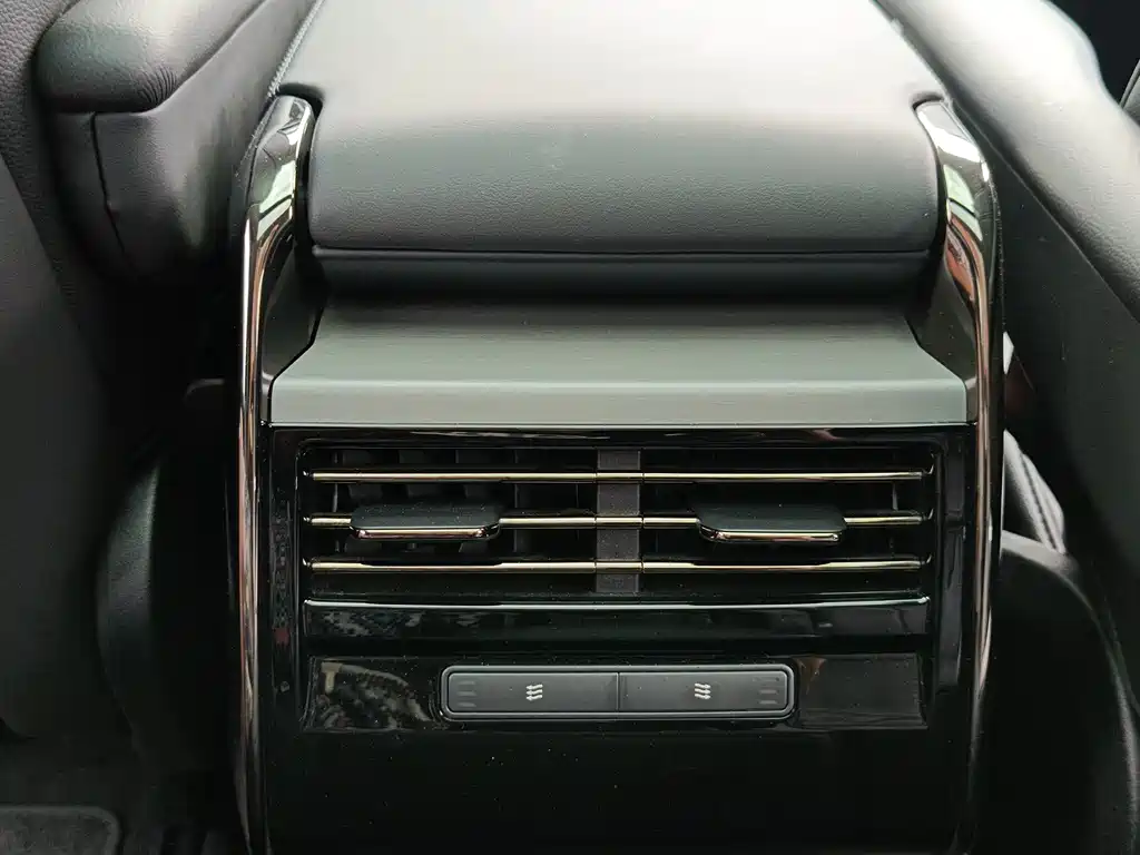 Land Rover Sport — миниатюра 12