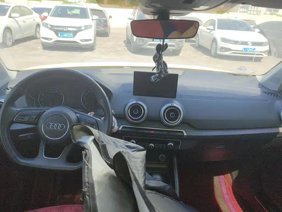 Audi Q2L — миниатюра 12