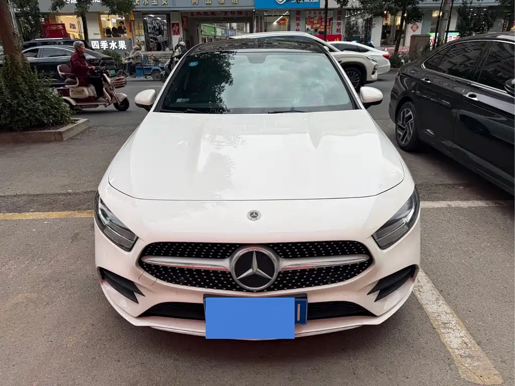 Mercedes-Benz A-Class — миниатюра 2