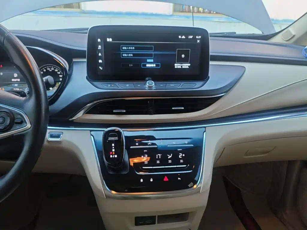 Buick GL8 — миниатюра 9