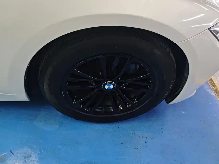 BMW 3 Series — миниатюра 6