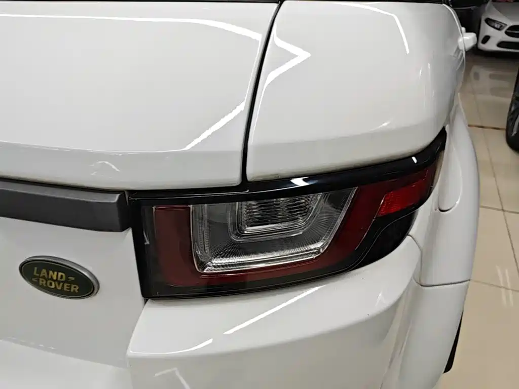 Land Rover Evoque — миниатюра 8