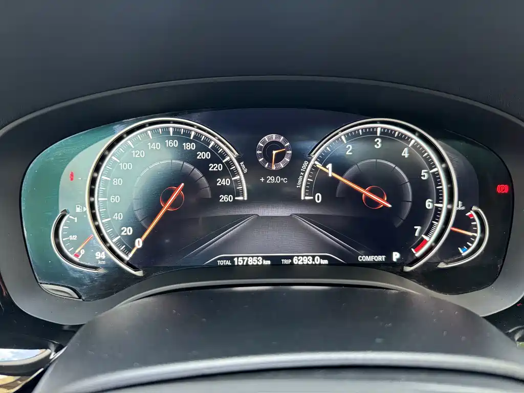 BMW 5 Series — миниатюра 14