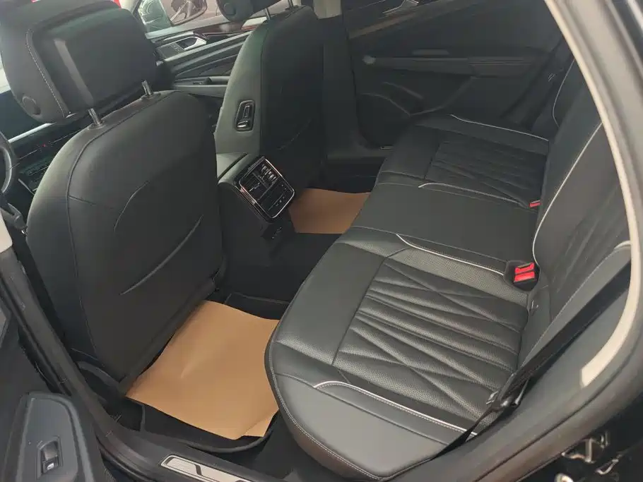 Volkswagen Passat — миниатюра 11
