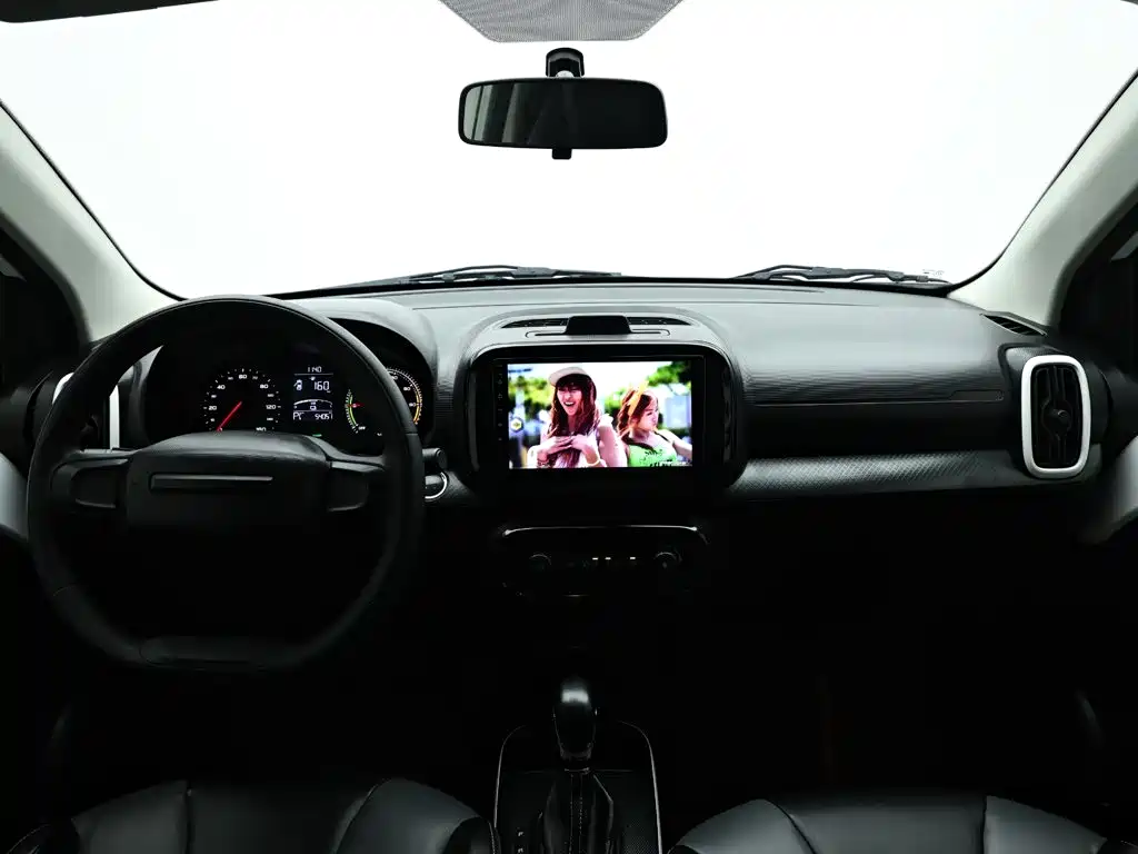Roewe Clever — миниатюра 14