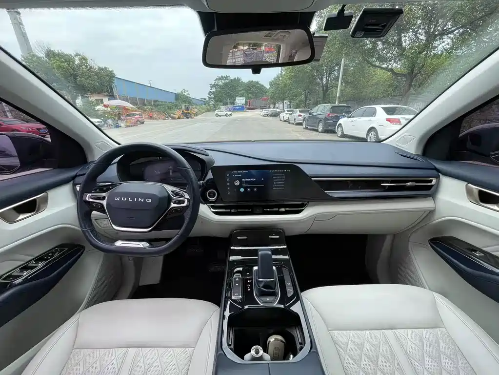 Wuling Victory — миниатюра 5