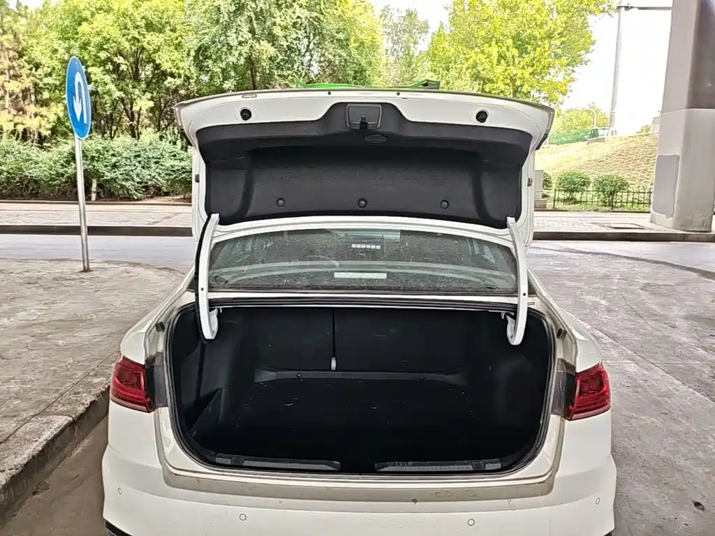 Volkswagen Bora — миниатюра 19