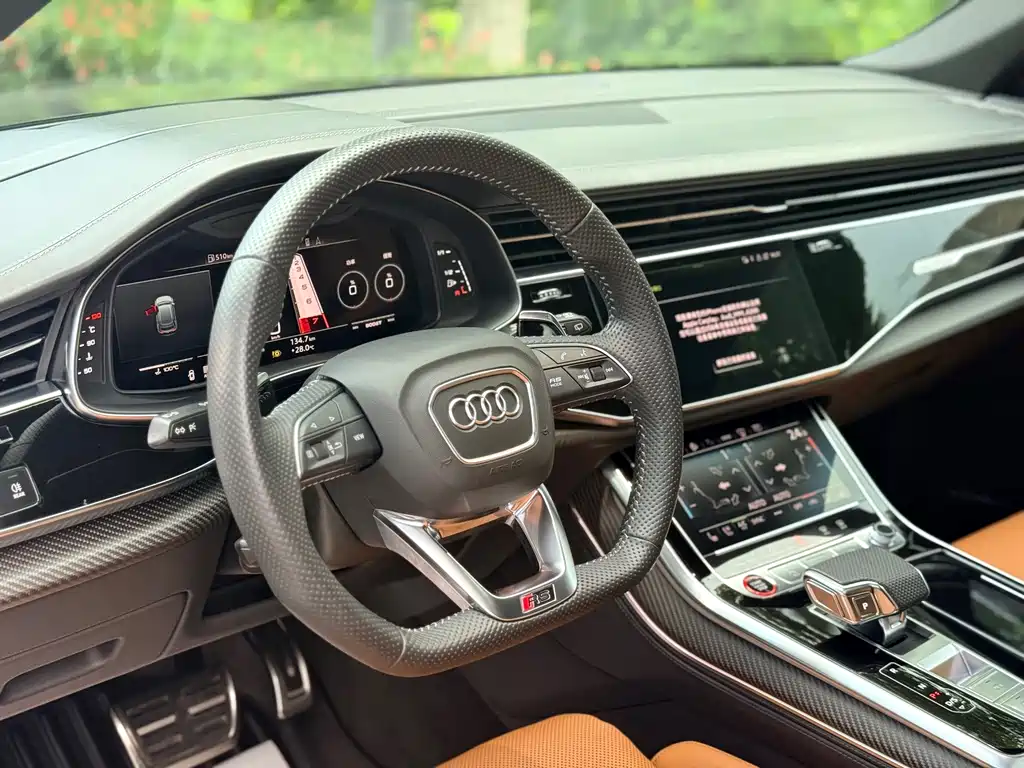 Audi RS Q8 — миниатюра 7